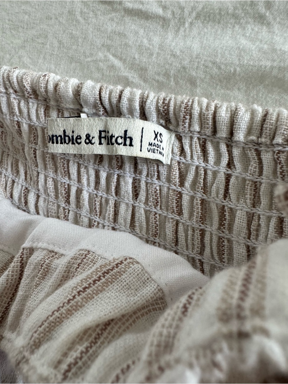 Abercrombie & Fitch Strapless Linen-Blend Striped Wide-Leg Jumpsuit - Picture 8 of 11
